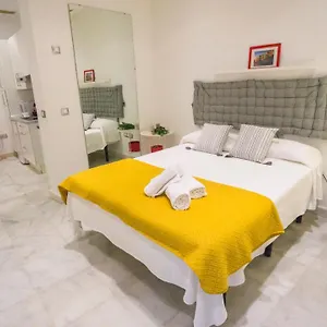  Apartamento Rentalsevilla Noches En El Guadalquivir