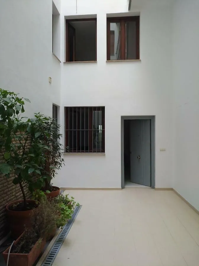 RentalSevilla Espacioso dúplex en la Puerta Real 0*, Sevilla