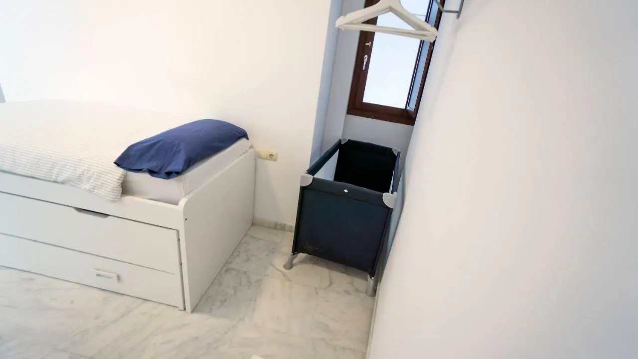 Apartamento RentalSevilla Espacioso dúplex en la Puerta Real España